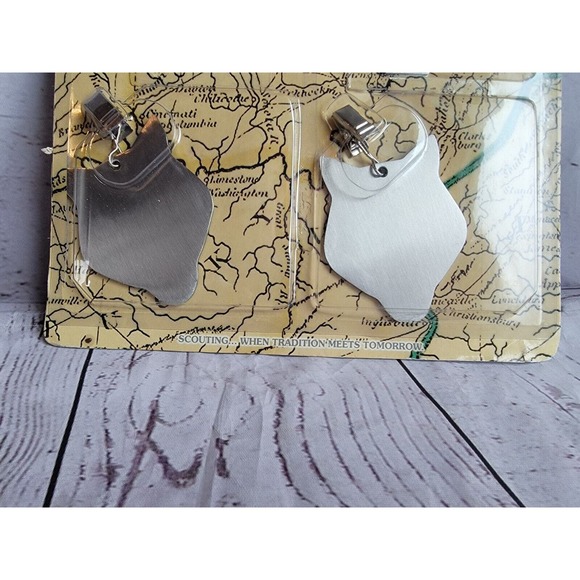 BSA Boy Cub Scout Wolf Head Table Cloth Weights Stainless Steal 4 Pack New - Picture 5 of 5